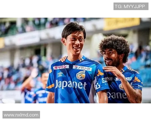 冈山绿雉与长崎成功的激烈对决揭示了日本足球的竞争魅力与发展潜力 冈山绿雉与长崎成功的激烈对决揭示了日本足球的竞争魅力与发展潜力